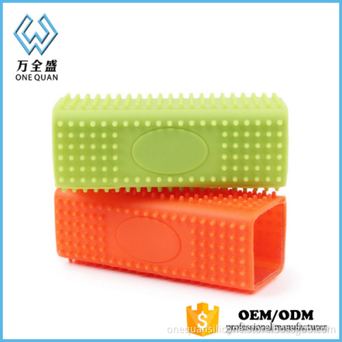 Rubber Dog Dust Cleaning Brush